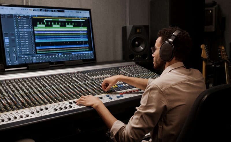 Registrare podcast professionali da casa con il remote recording